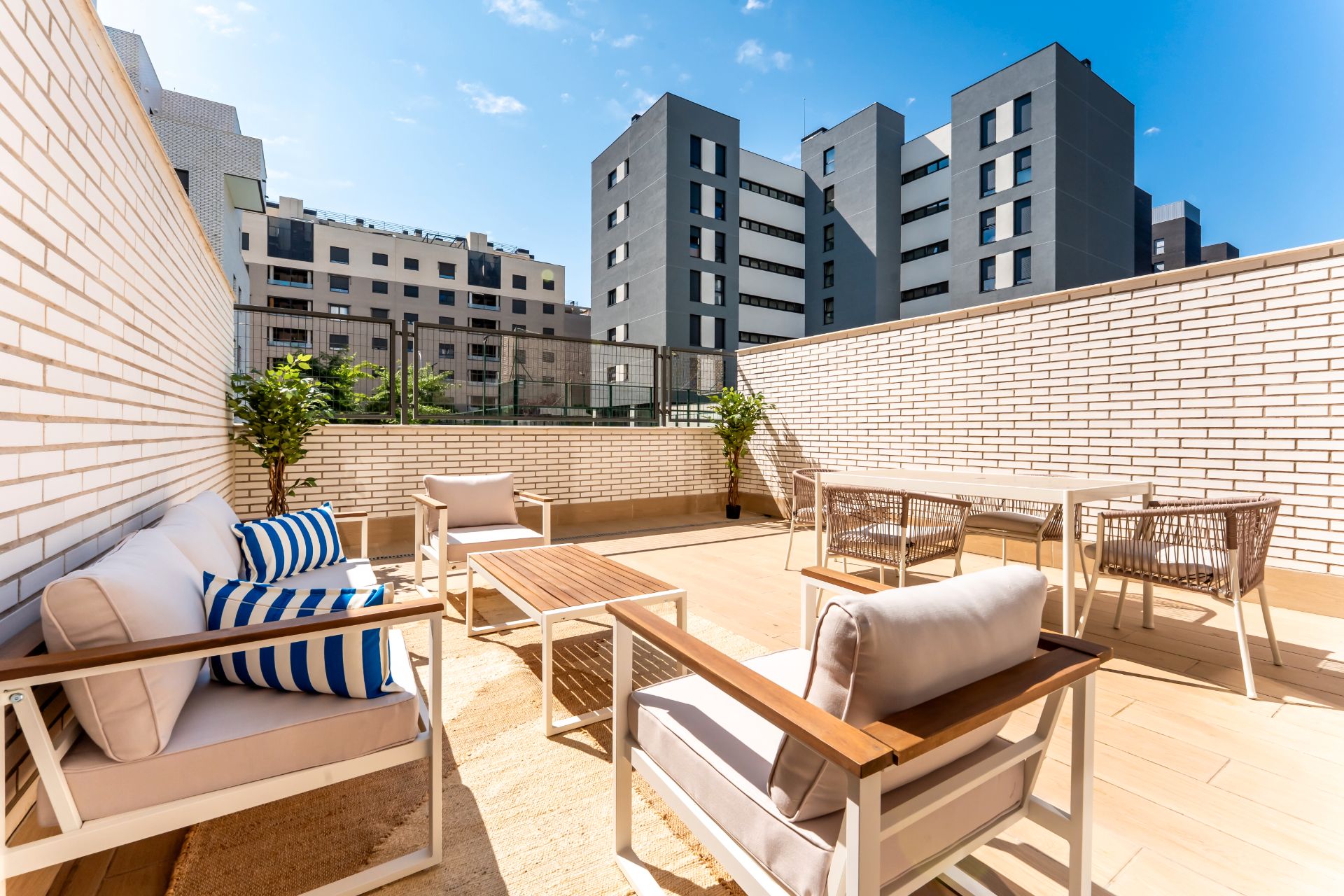 Terrassa de Pis de lloguer en  Madrid Capital amb Aire condicionat, Calefacció i Terrassa