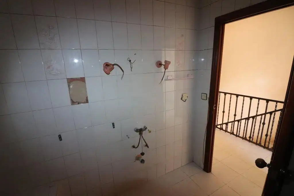 Casa aparellada amb terrassa en venda a Avenida de la Música, imagen 27