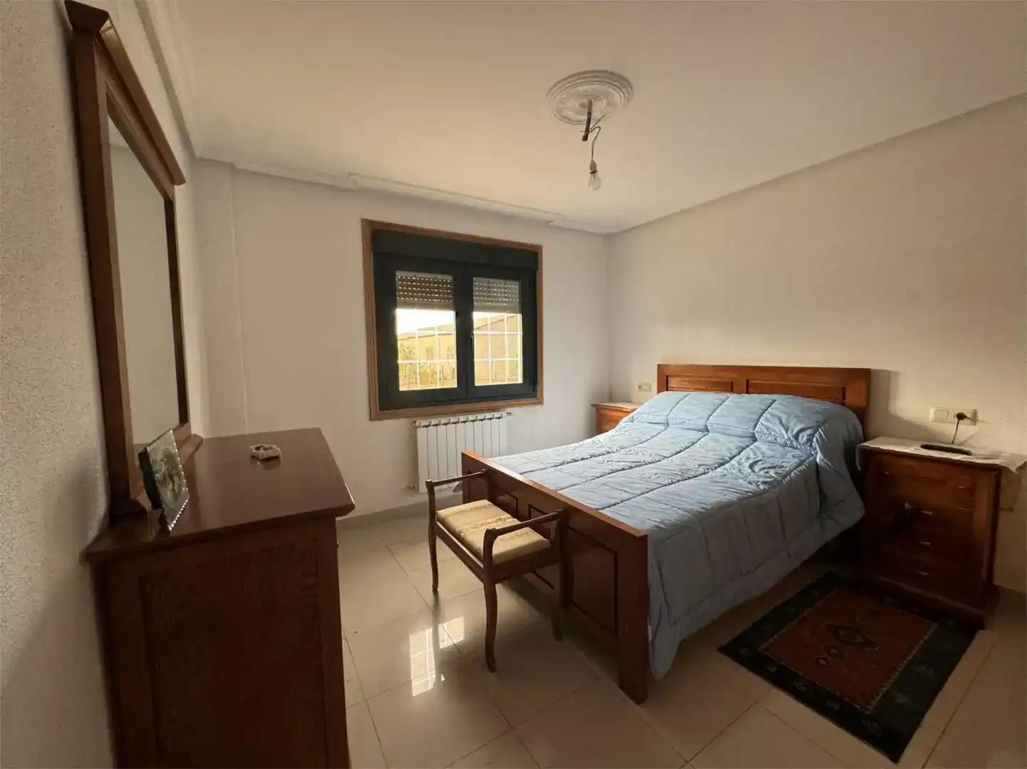 Dormitori de Casa o xalet en venda en Castro Caldelas amb Jardí privat, Traster i Moblat