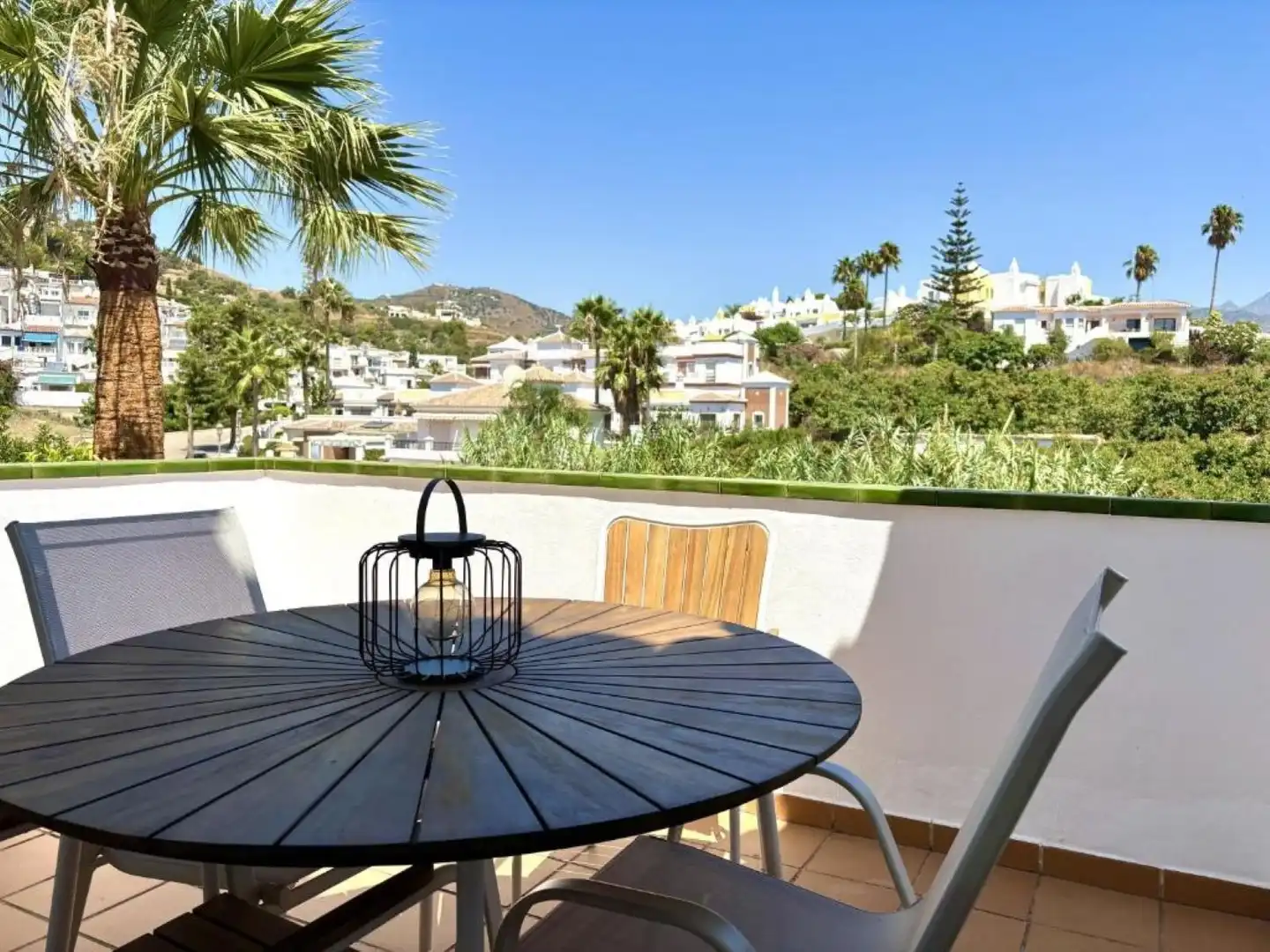 Terrassa de Casa adosada en venda en Nerja amb Terrassa i Piscina