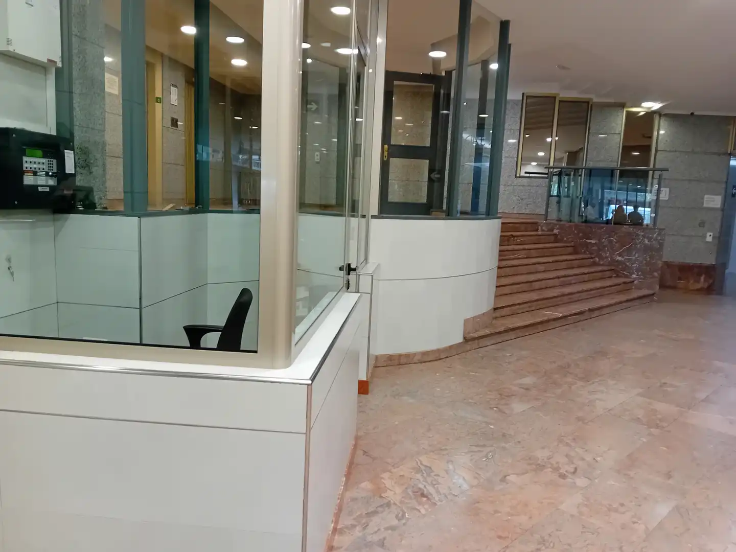 Office space with lift for sale in Plaza Jado, imagen 52