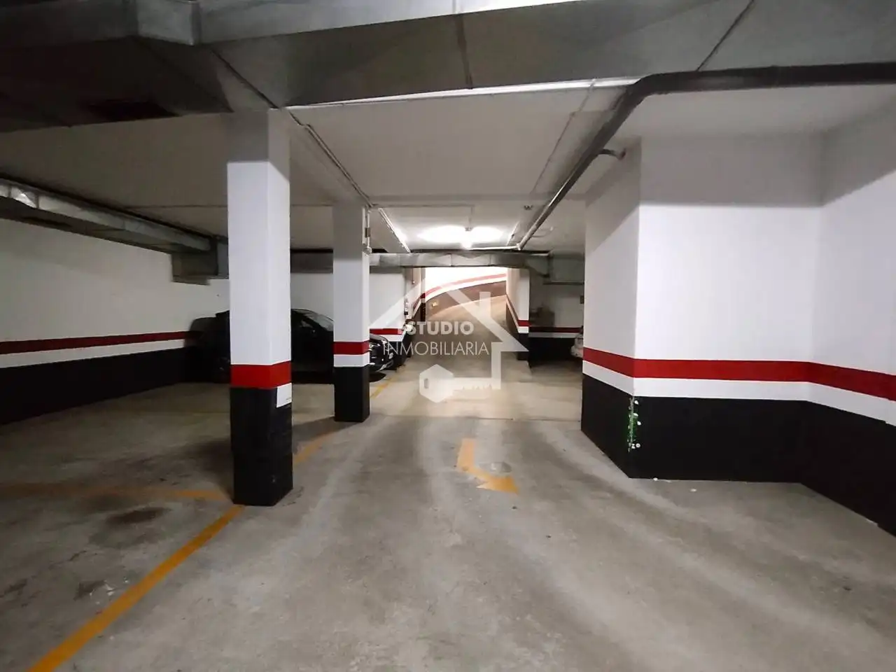 Parking de Dúplex en venta en Viana con Calefacción y Balcón