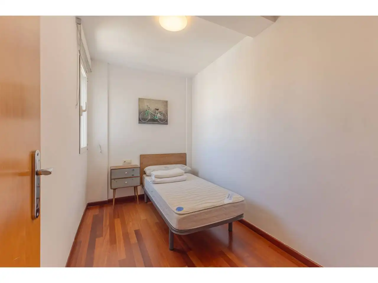 Schlafzimmer von Dachboden zum Verkauf in Valencia mit Klimaanlage, Parkett und Terrasse