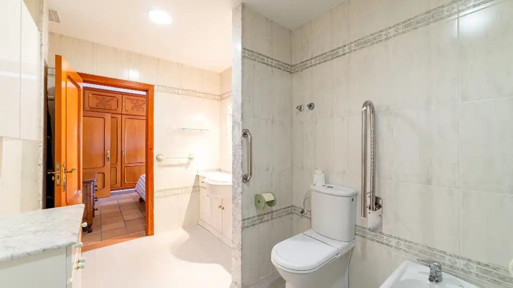 Bathroom of Houses for sale in Orihuela