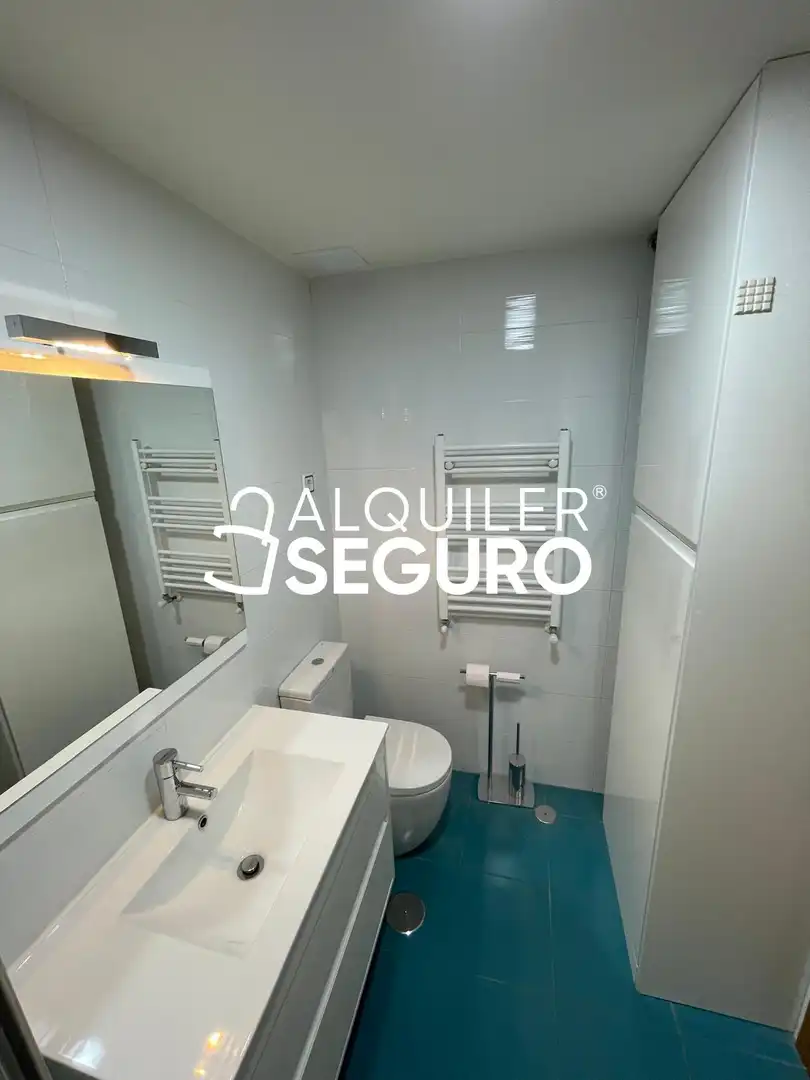 Bany de Loft de lloguer en Madrid amb Aire condicionat i Calefacció
