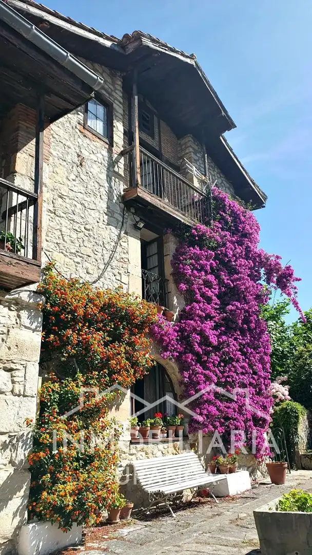 Außenansicht von Haus oder Chalet zum Verkauf in Ribamontán al Mar mit Heizung, Privatgarten und Terrasse