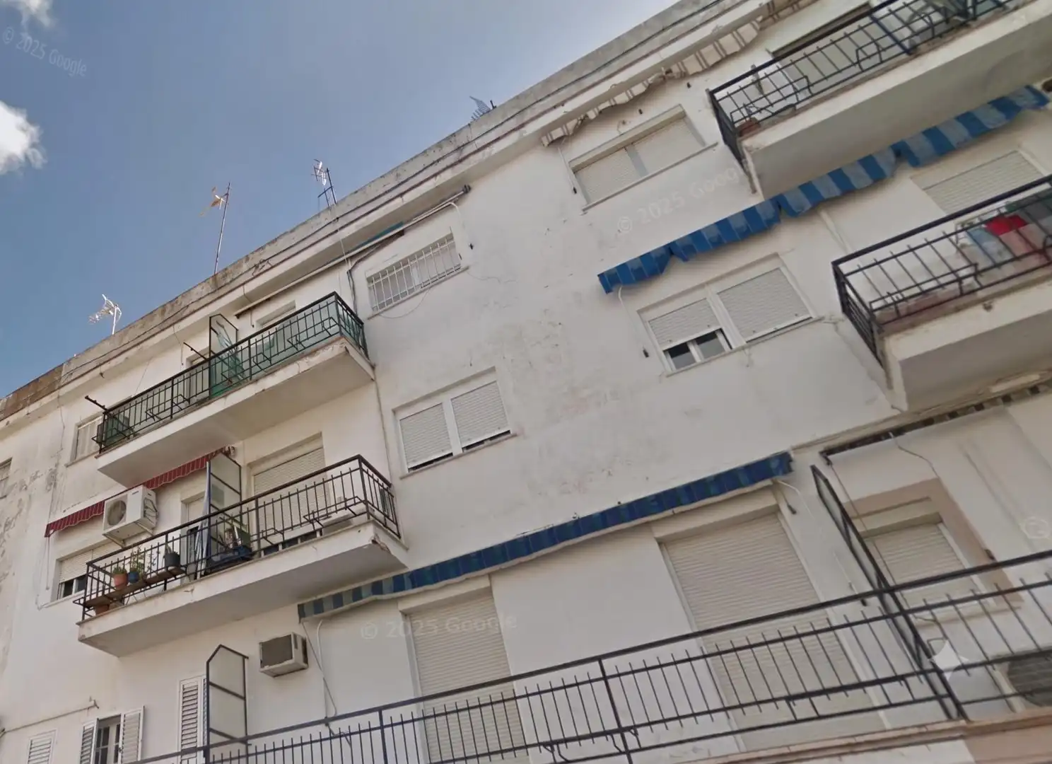 Piso con ascensor en venta en Avenida PALOMARES 44