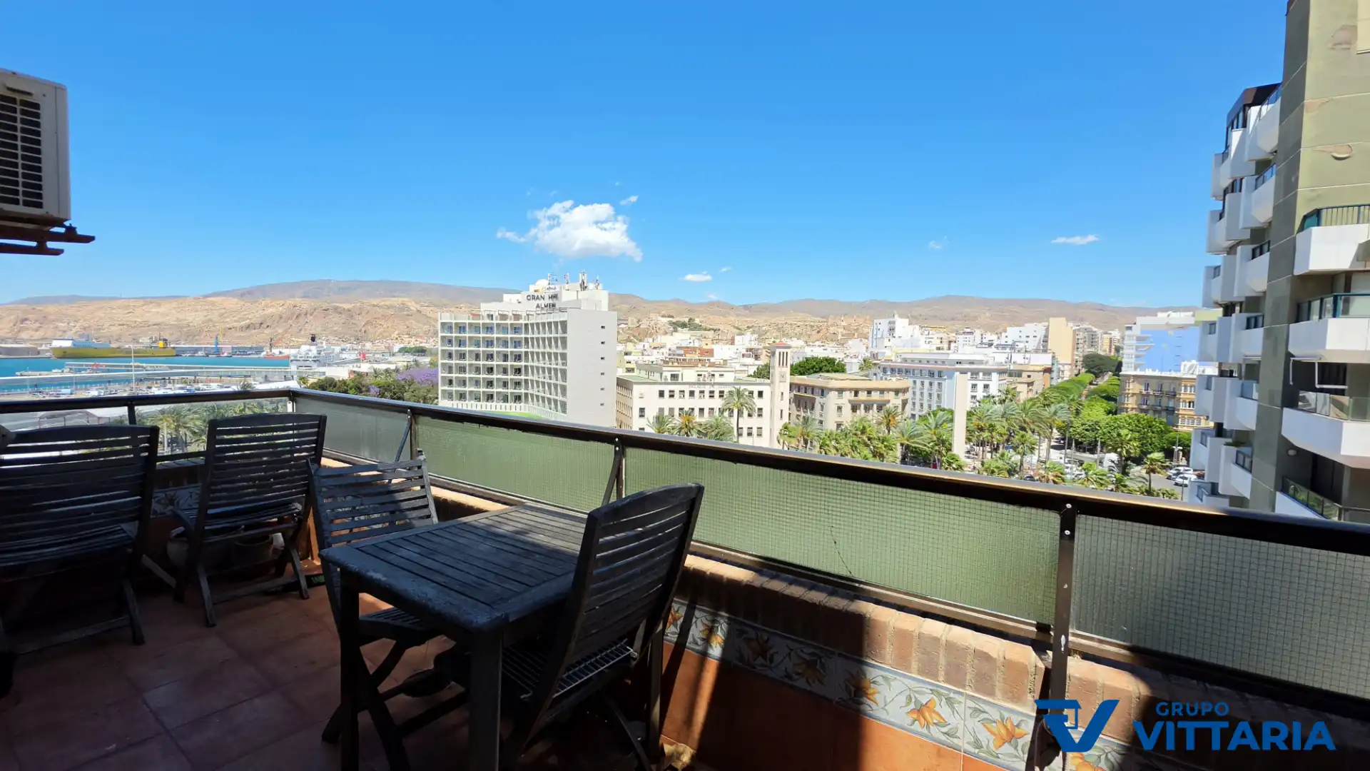 Terrassa de Dúplex en venda en Almería amb Traster