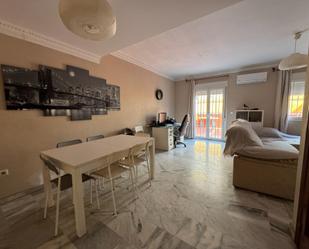 Dormitori de Casa adosada en venda en Mairena del Aljarafe amb Aire condicionat i Terrassa