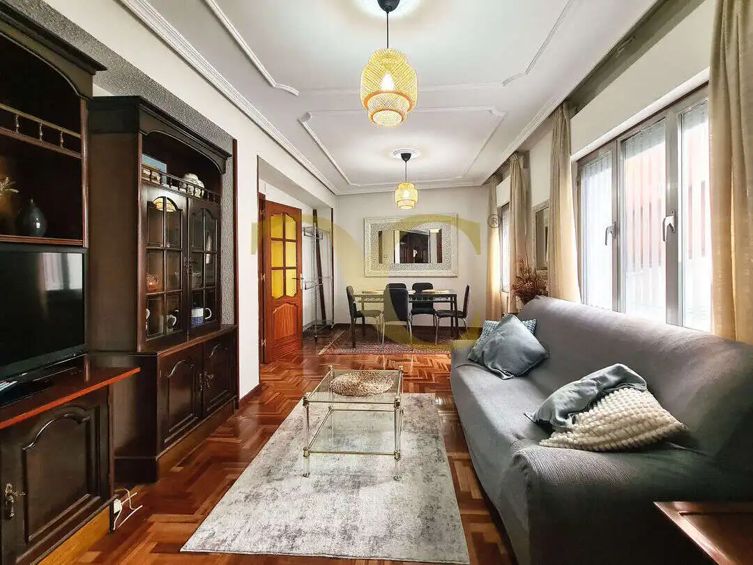 Appartamento con terrazza in vendita a Calle Pérez de la Sala, imagen 4