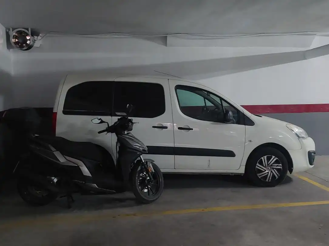 Parking of Garage for rent in Armilla