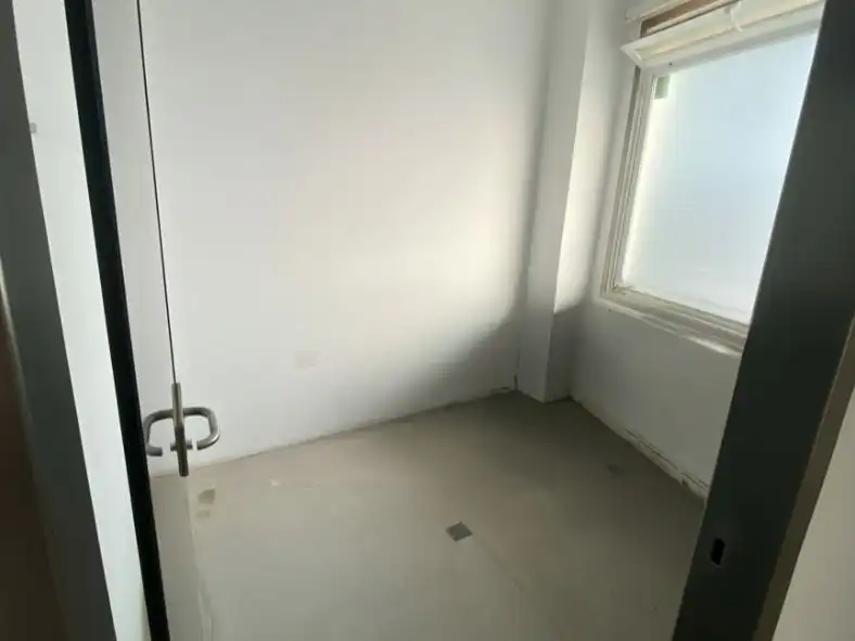 Local en venta en Marbella con Aire acondicionado, Calefacción y Alarma