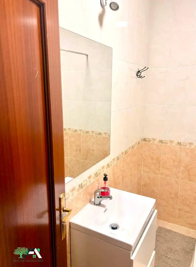 Appartamento con ascensore in affitto a Calle Manuel Machado, imagen 8