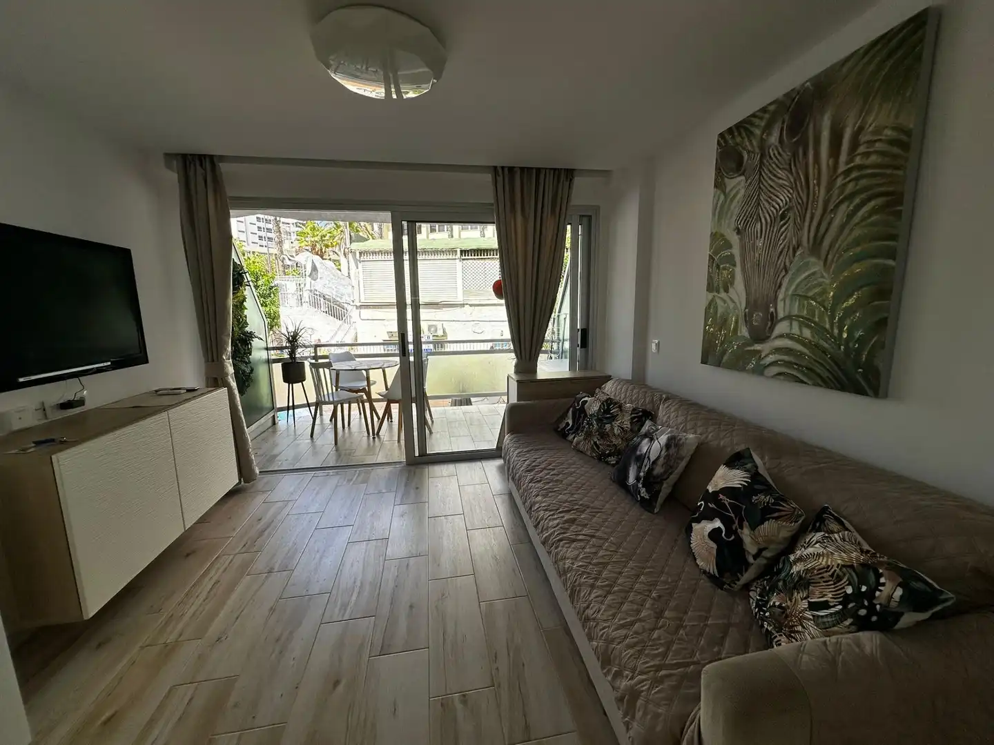 Sala d'estar de Apartament de lloguer en San Bartolomé de Tirajana amb Calefacció, Moblat i Balcó