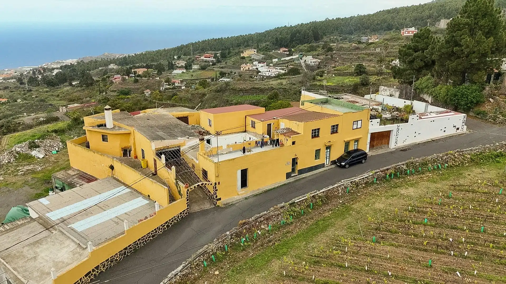 House with garden for sale in Caserío del Miradero