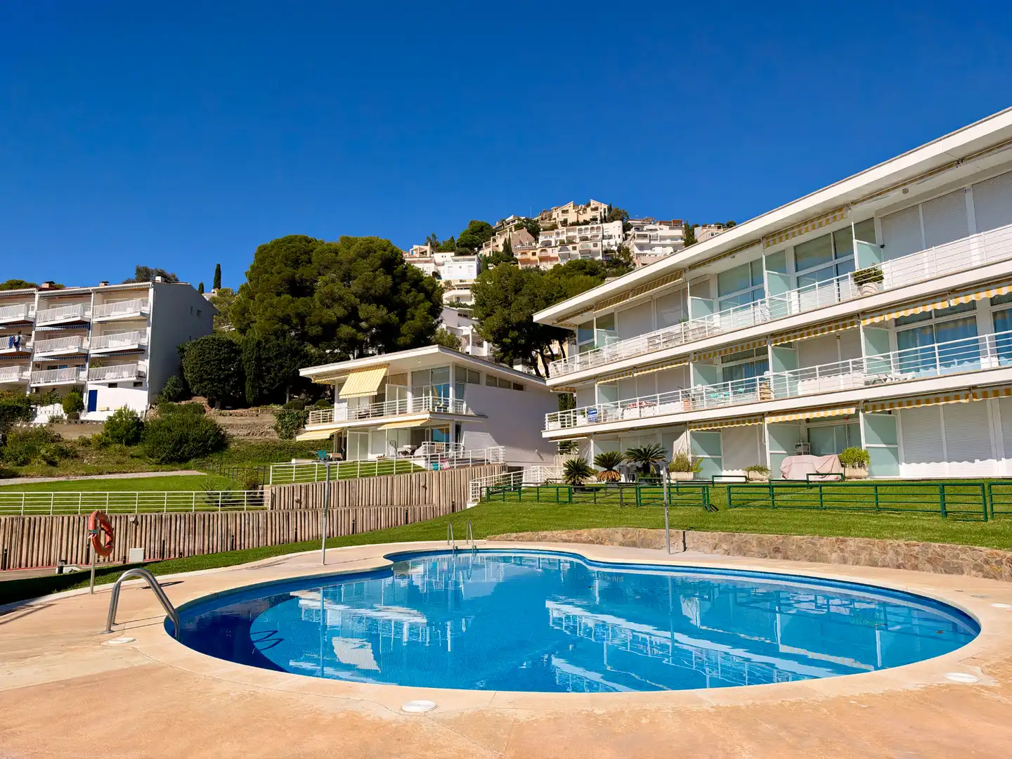 Exterior view of Flat for sale in Almadrava - Canyelles - Puig-Rom