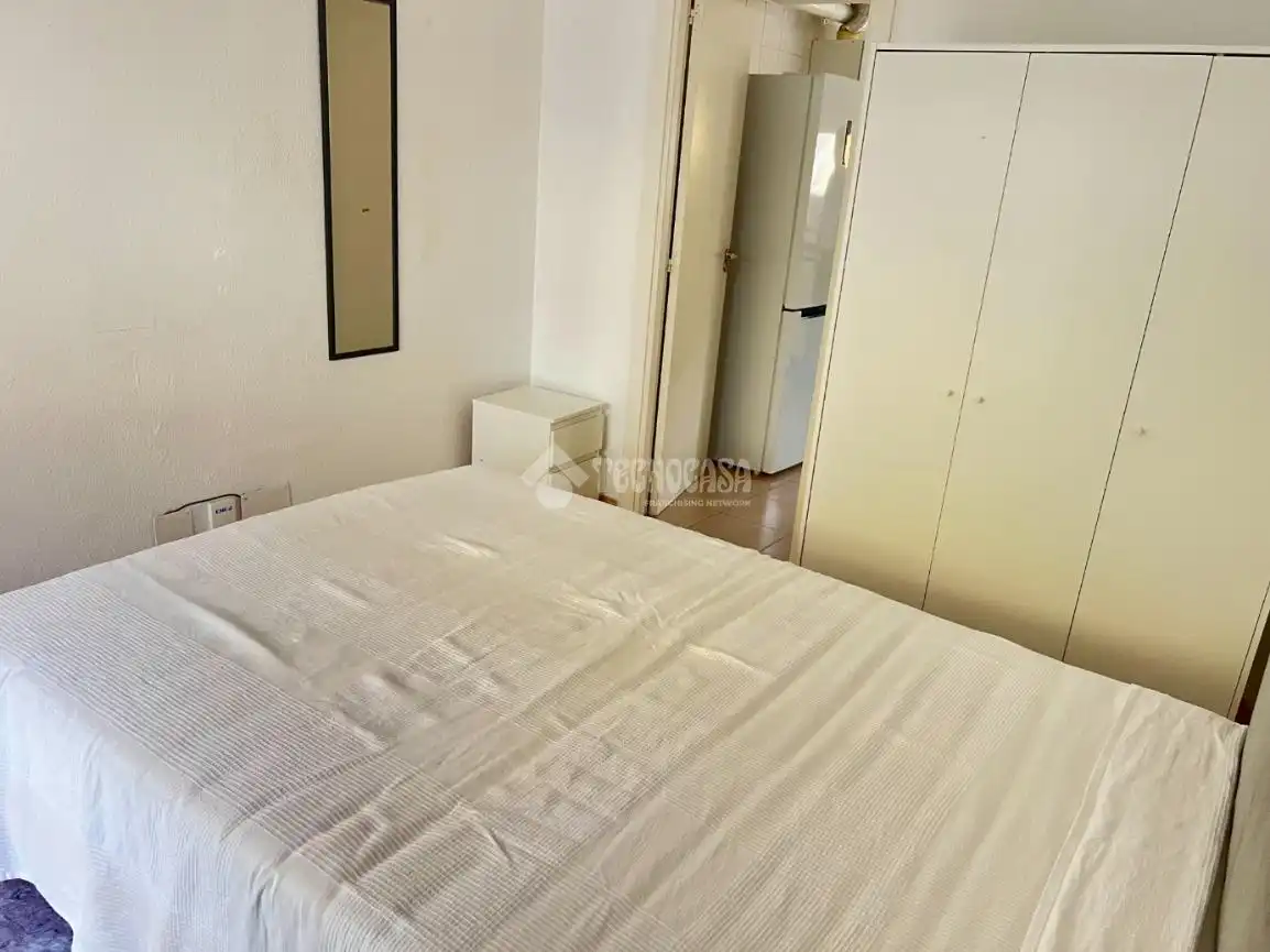 Dormitori de Casa adosada en venda en Alcalá de Henares amb Terrassa