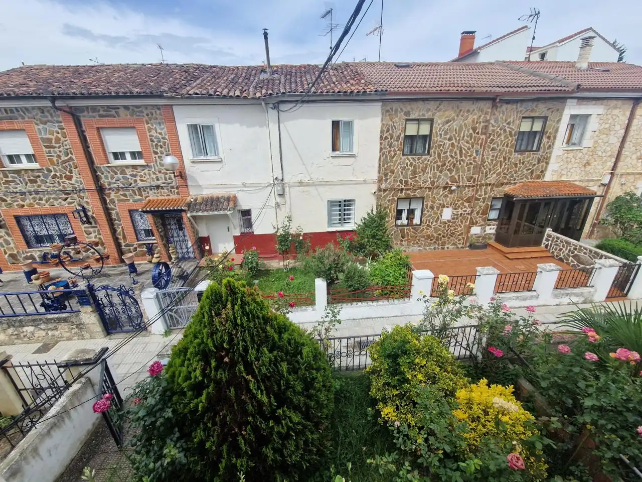 Jardí de Casa o xalet en venda en Burgos amb Calefacció, Jardí privat i Traster