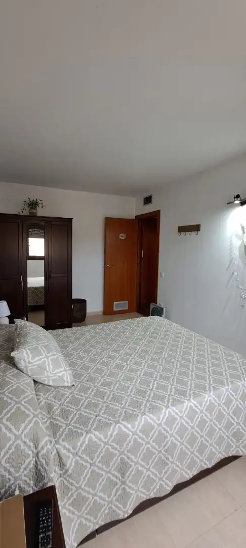 Dormitori de Àtic en venda en Deltebre amb Aire condicionat, Terrassa i Moblat