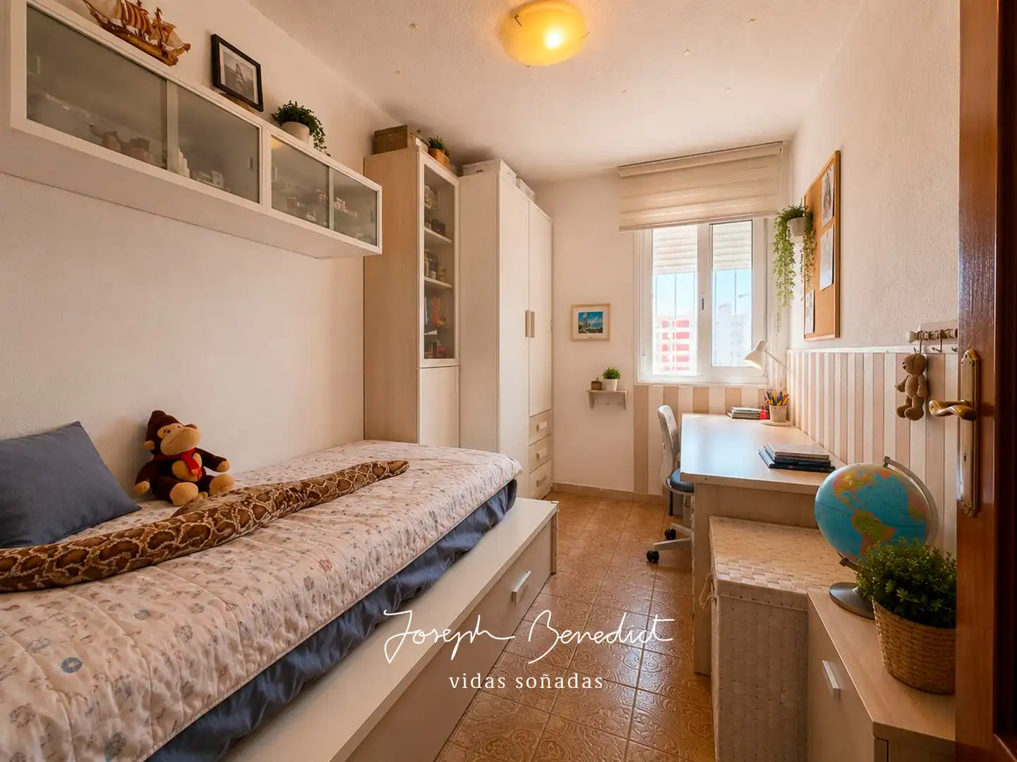Bedroom of Flat for sale in L'Hospitalet de Llobregat  with Air Conditioner, Heating and Terrace