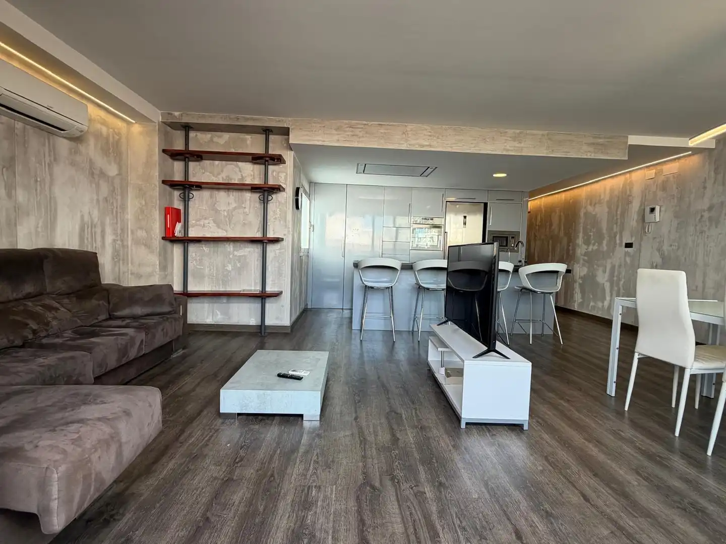 Sala de estar de Ático en venta en Elche / Elx con Aire acondicionado, Terraza y Amueblado