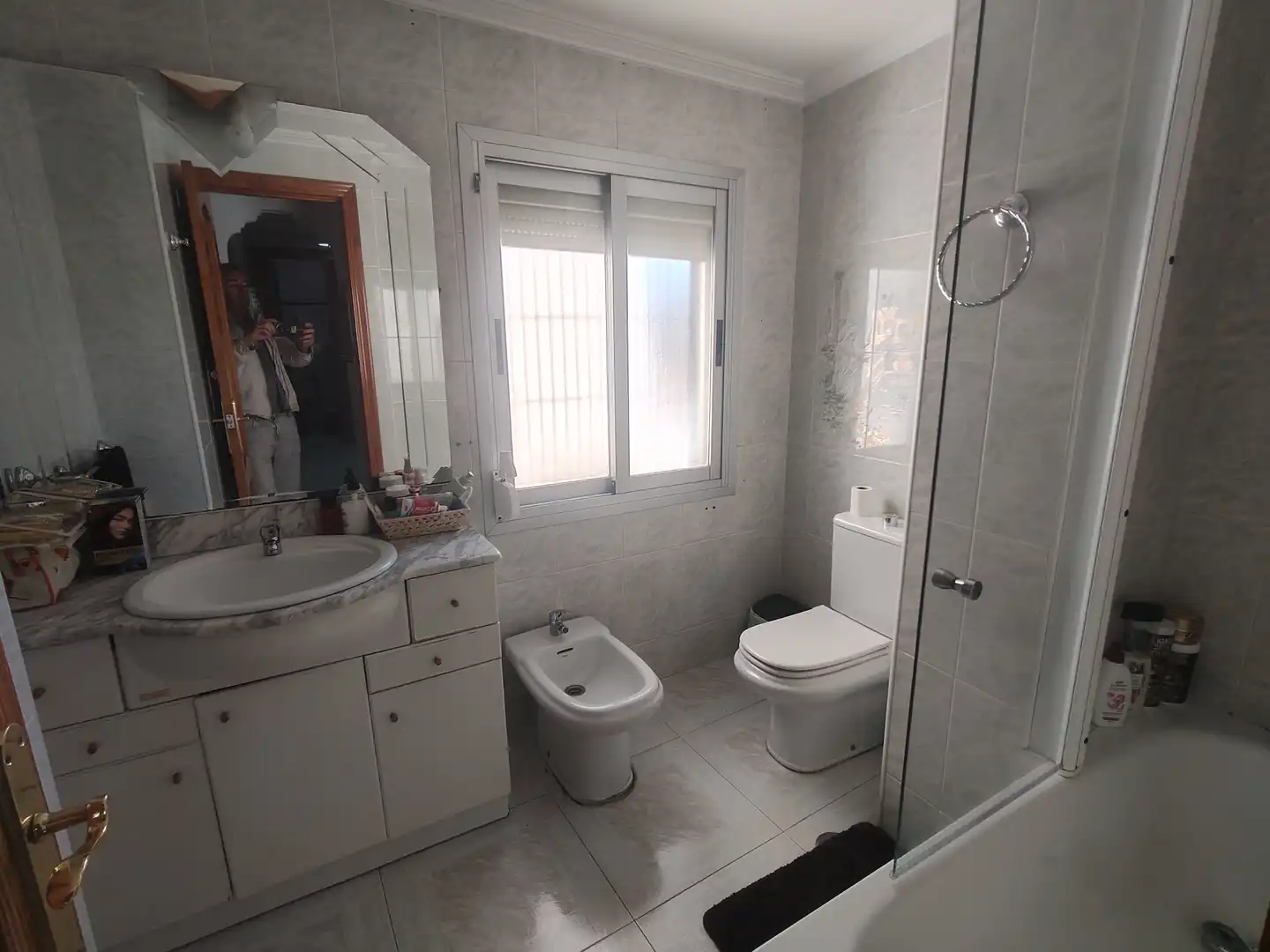 Baño de Piso en venta en Baza con Amueblado