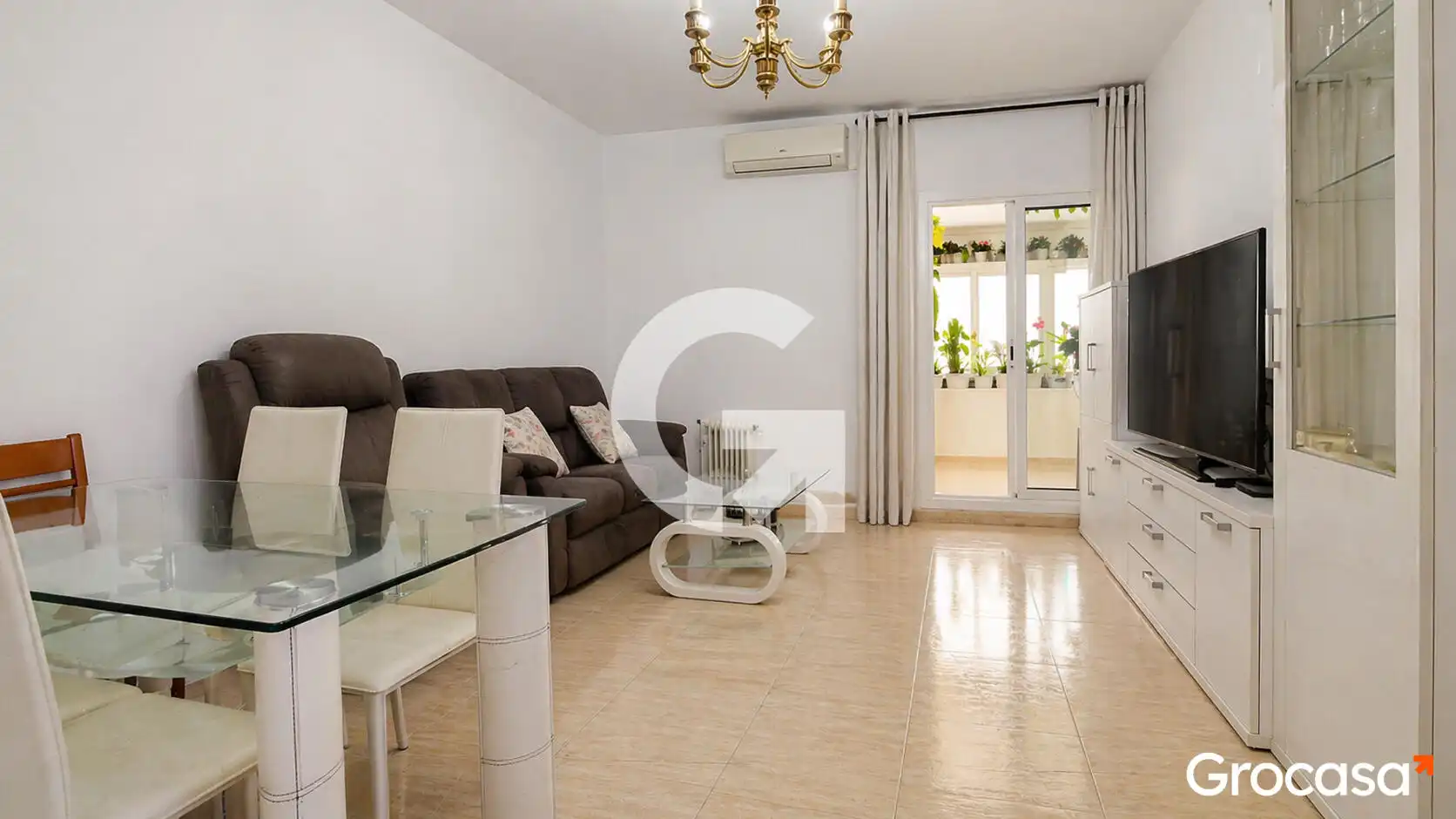 Sala d'estar de Pis en venda en Esplugues de Llobregat amb Aire condicionat, Terrassa i Traster