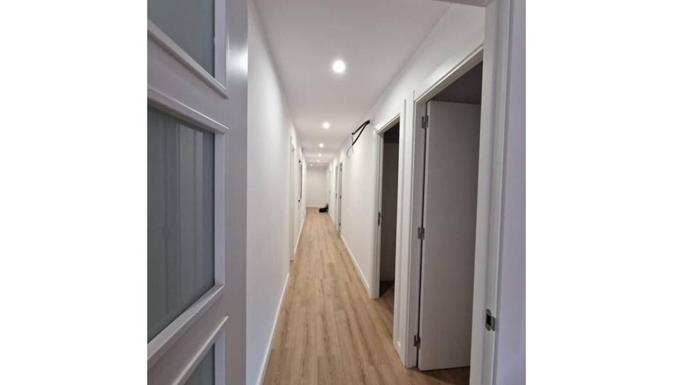 Foto 1 de Piso en venta en Joaquín Costa, Plaça Catalunya - Escola Industrial, Barcelona