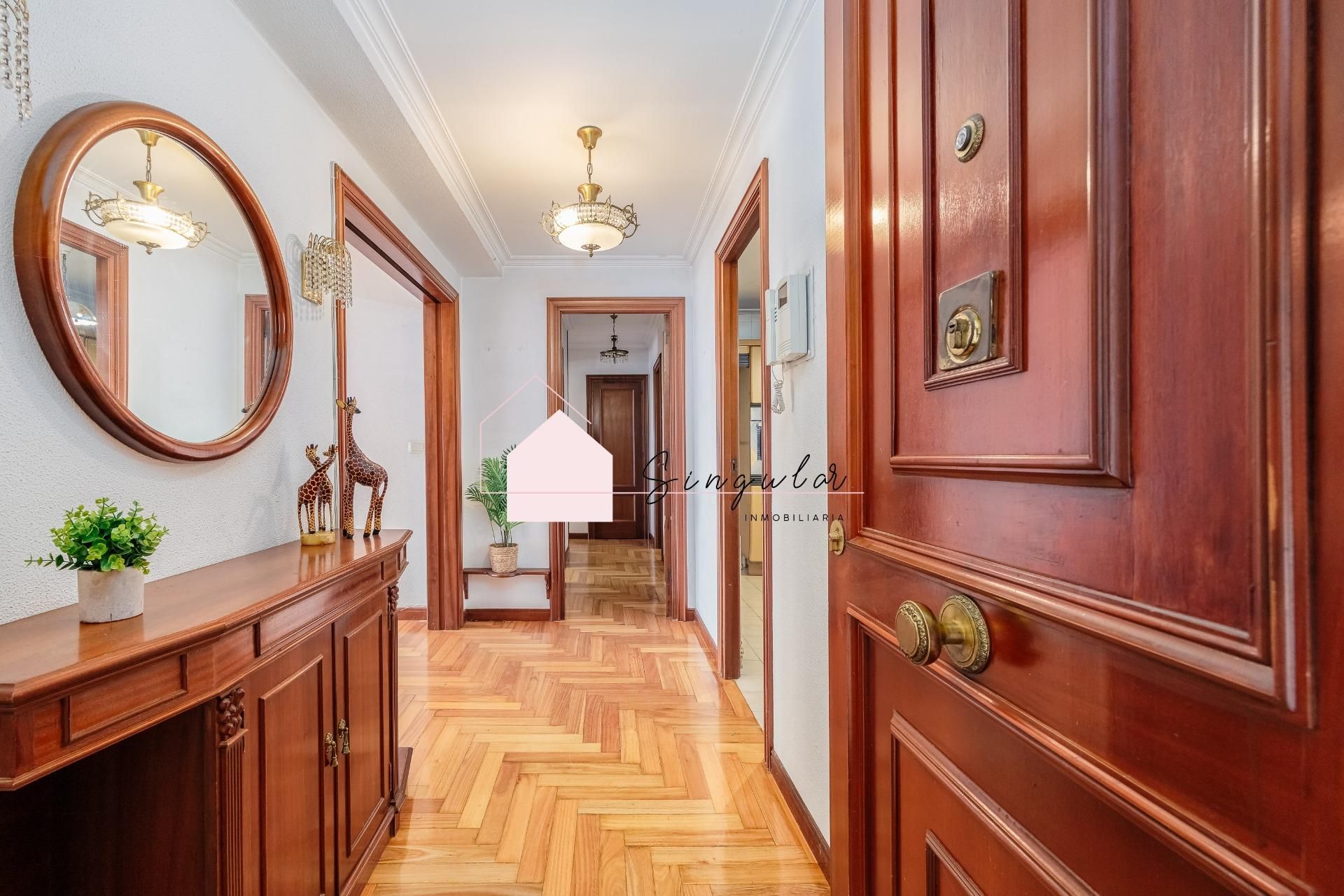 Pis en venda en Vigo  amb Calefacció, Terrassa i Traster