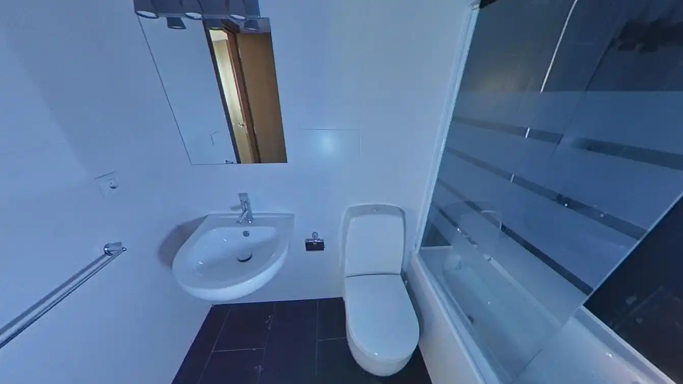 Badezimmer von Wohnung zum Verkauf in Elda