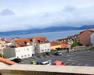 Vista exterior de Apartament de lloguer en Sanxenxo amb Moblat, Forn i Rentadora