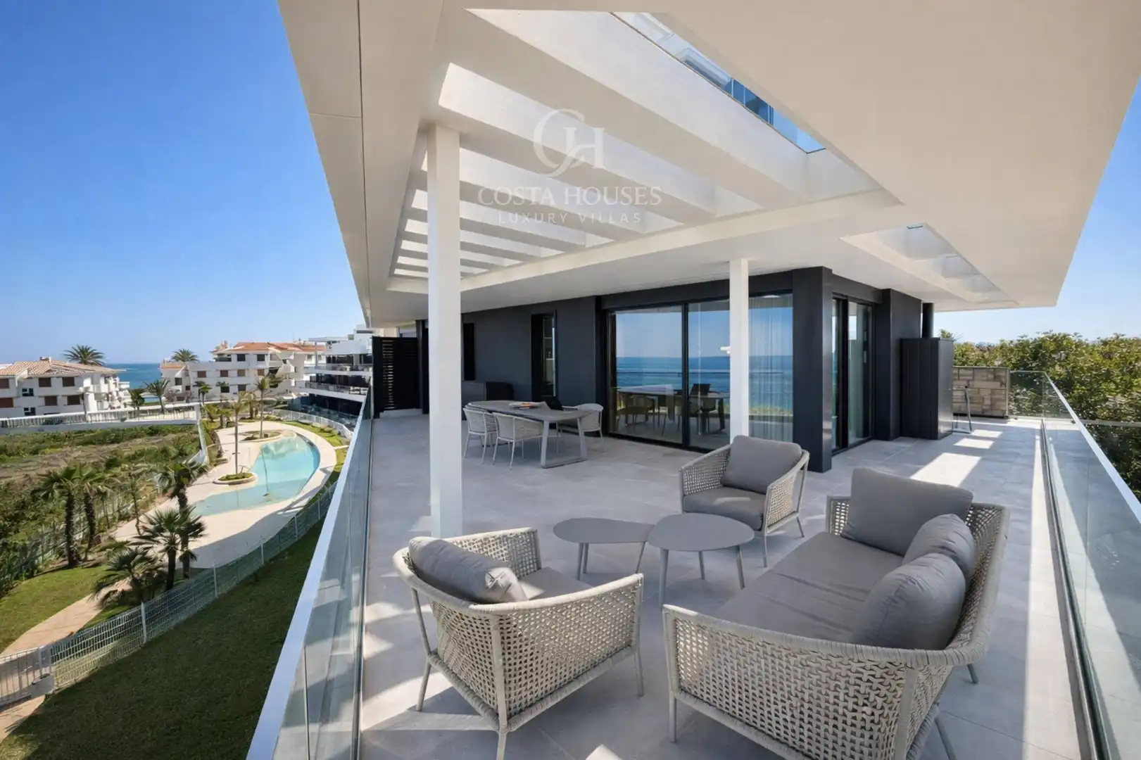 Terraza de Ático en venta en Dénia con Aire acondicionado, Calefacción y Jardín privado