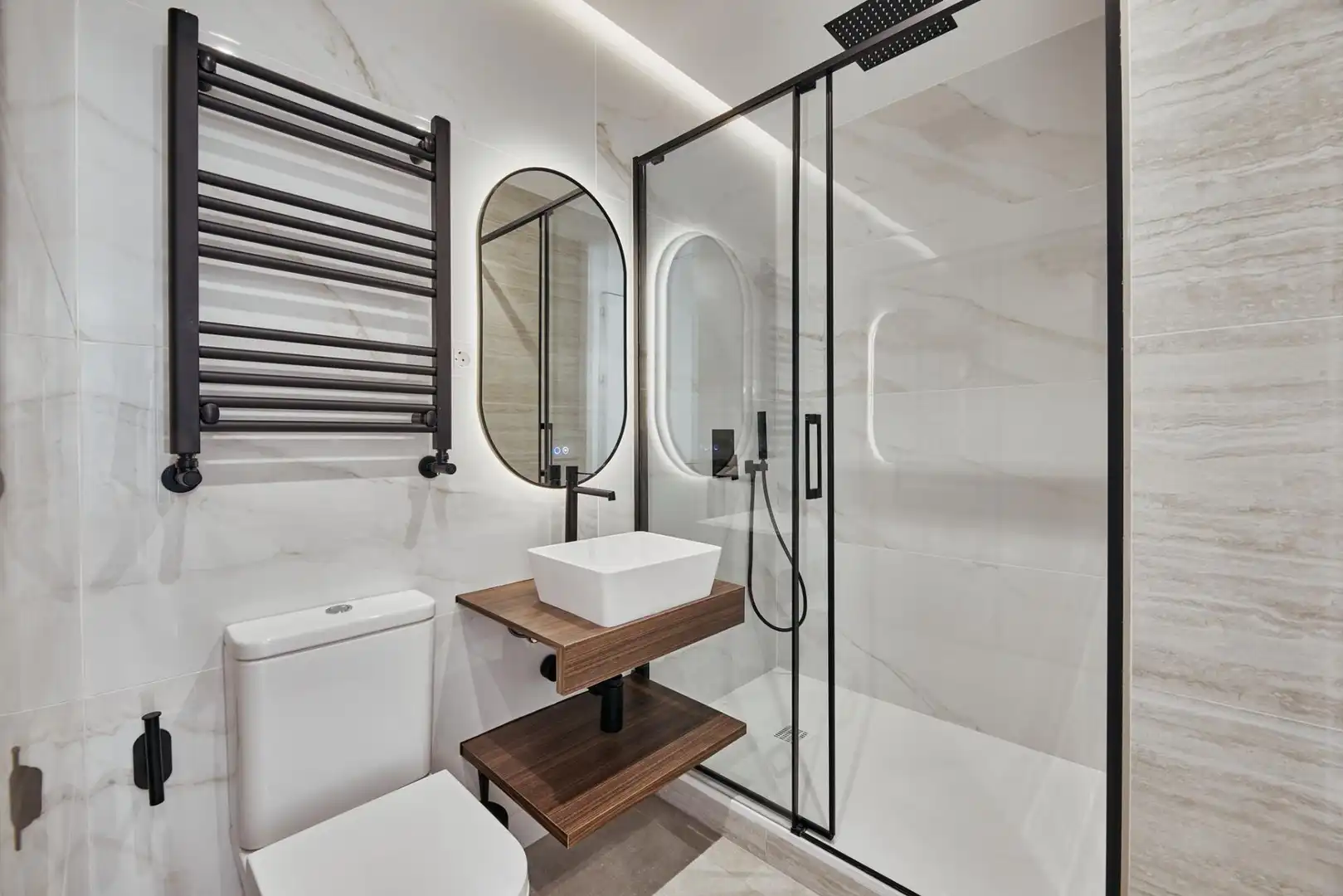 Baño de Piso en venta en Madrid con Aire acondicionado, Calefacción y Amueblado