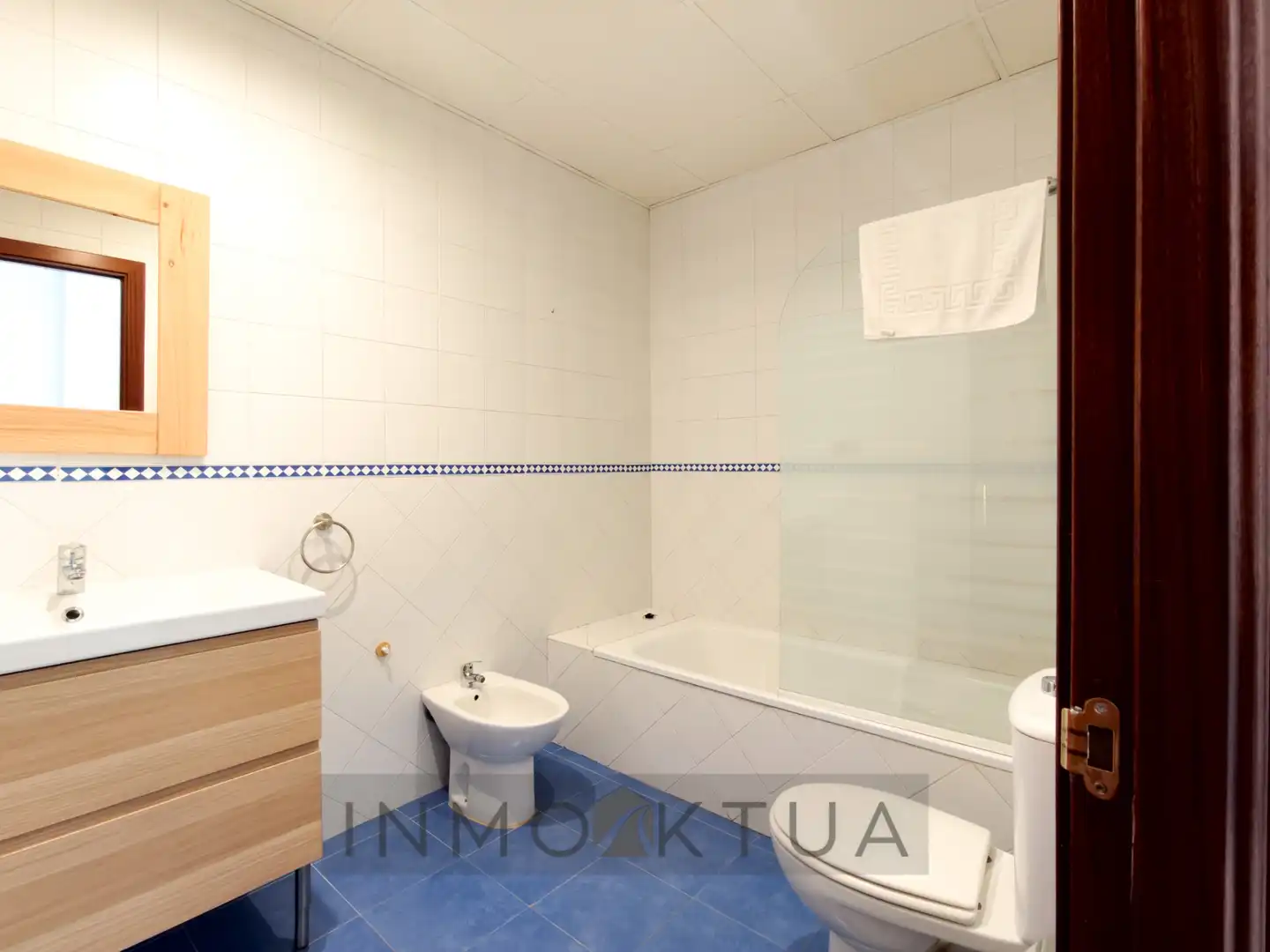 Habitación de Piso en venta en Bormujos con Aire acondicionado, Terraza y Amueblado