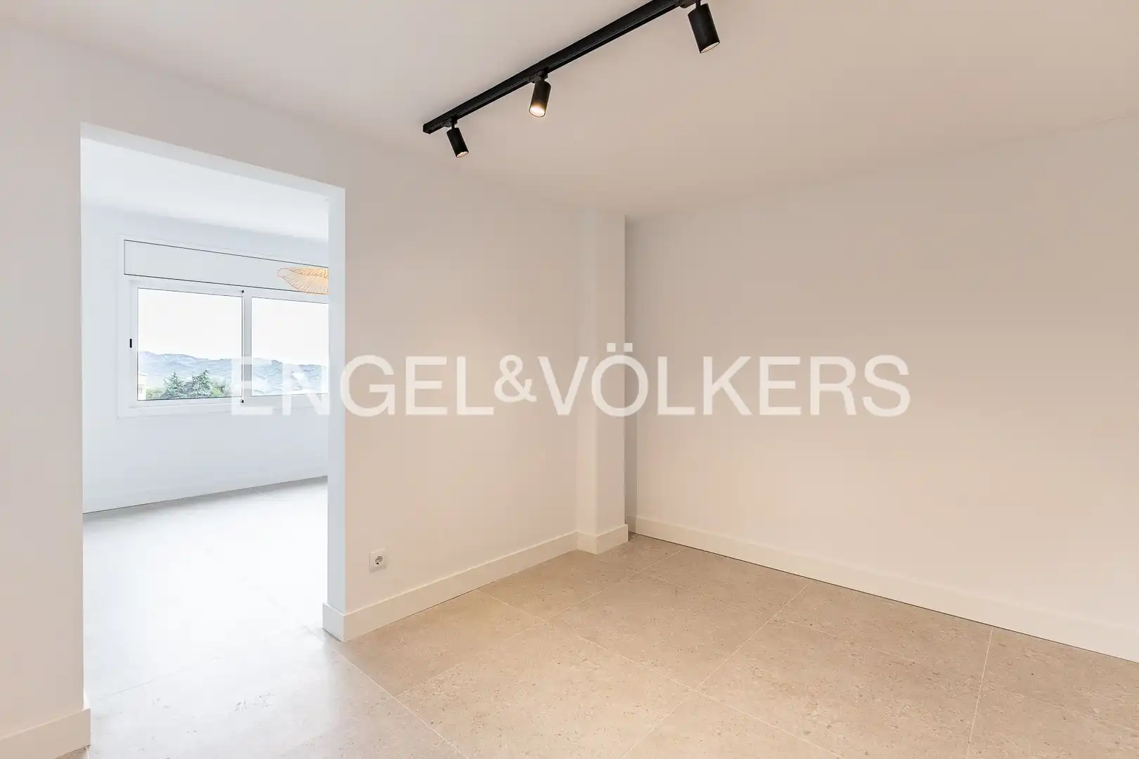 Casa amb terrassa en venda a Sant Cebrià de Vallalta, imagen 56