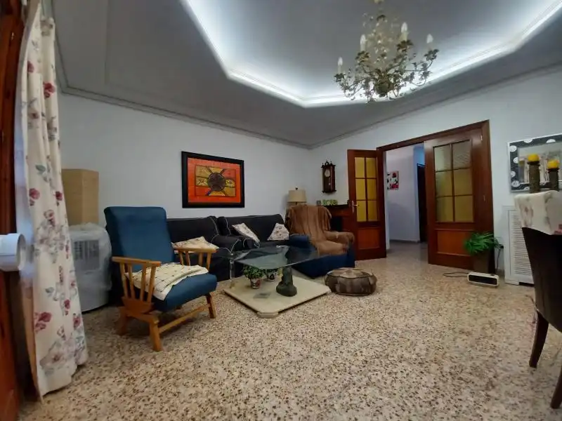 Wohnung zum Verkauf in Montán