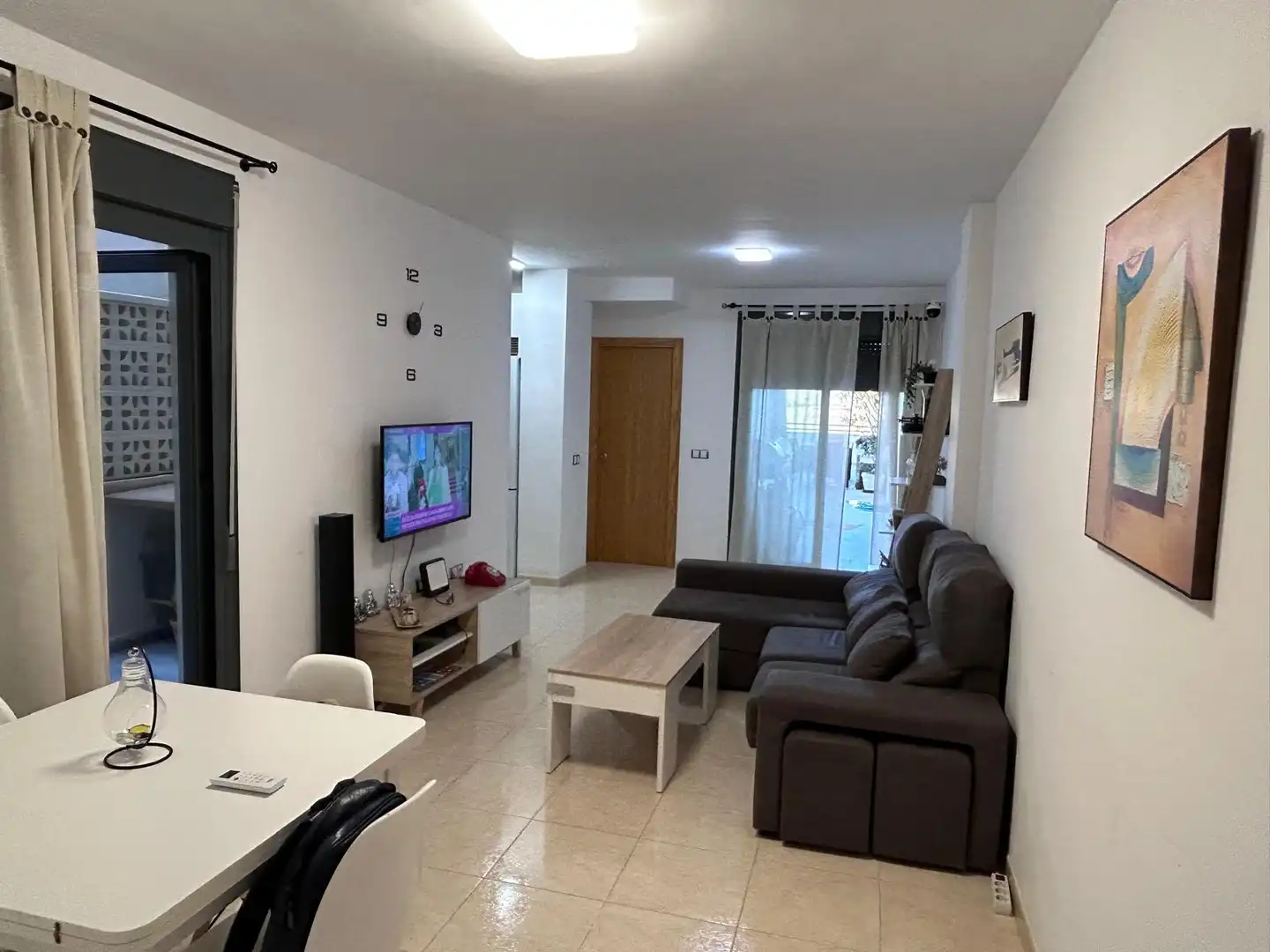 Sala de estar de Piso en venta en Vícar con Aire acondicionado, Piscina y Piscina comunitaria