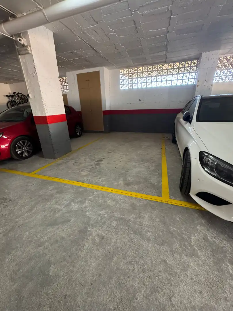 Parking de Apartamento en venta en Fuengirola con Aire acondicionado, Terraza y Amueblado