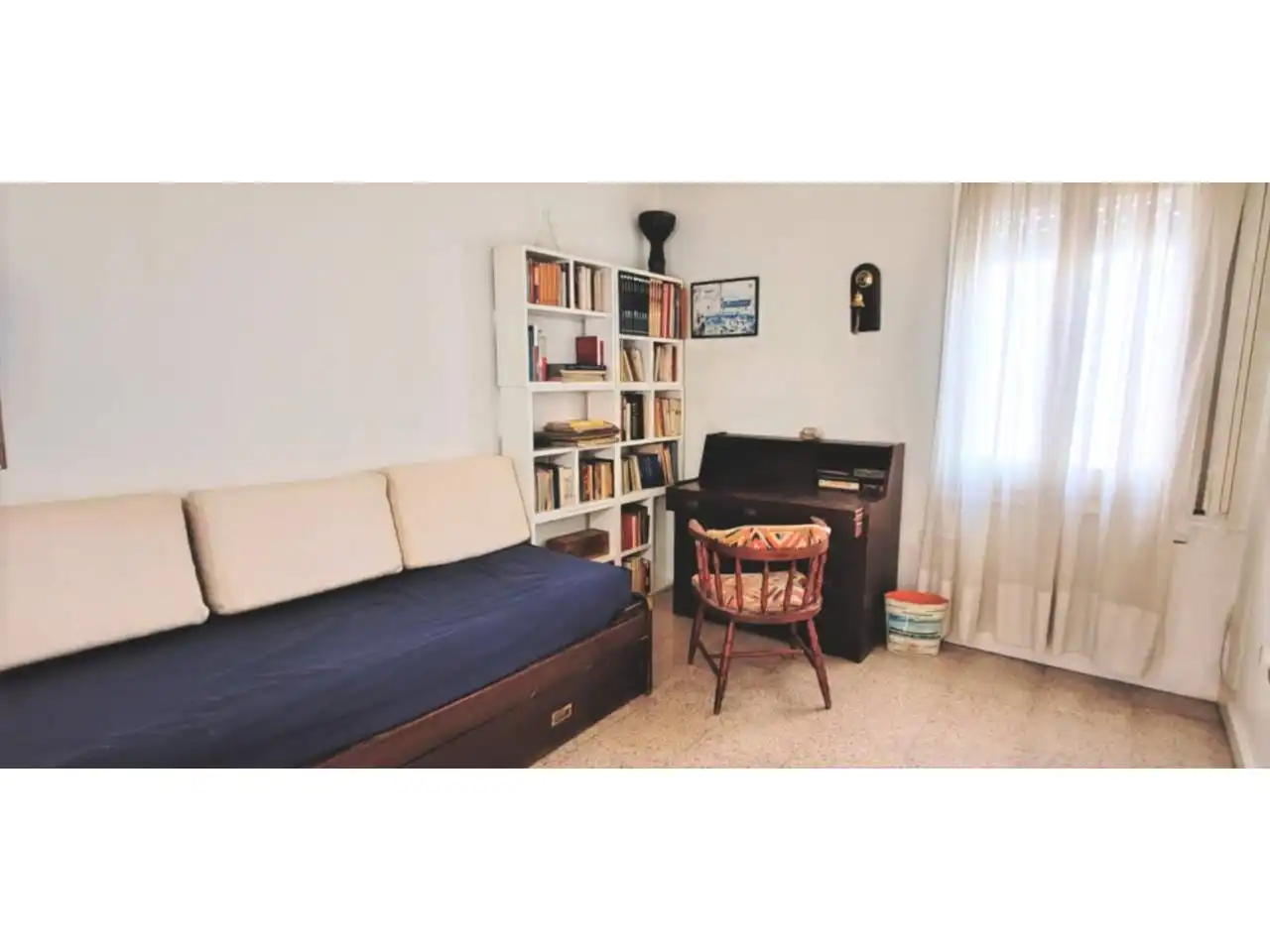 Schlafzimmer von Wohnung zum Verkauf in Girona mit Klimaanlage, Heizung und Terrasse