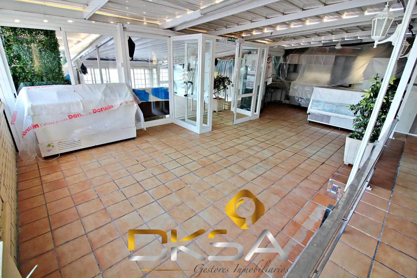 Local de alquiler en Peñíscola / Peníscola con Aire acondicionado, Terraza y Amueblado