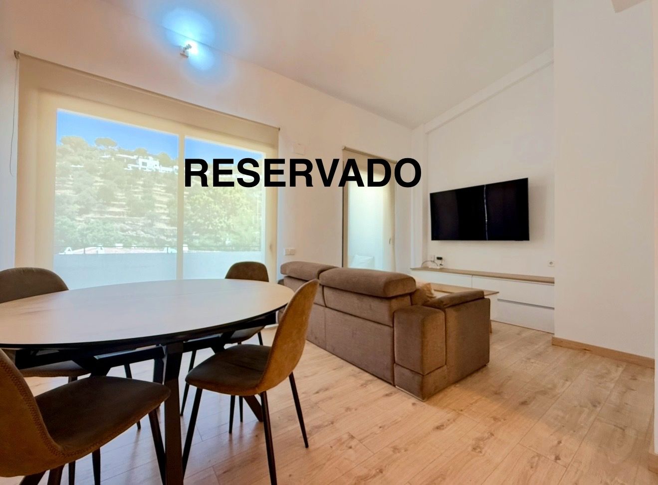 Living room of Attic for sale in Cadaqués  with Air Conditioner, Heating and Parquet flooring