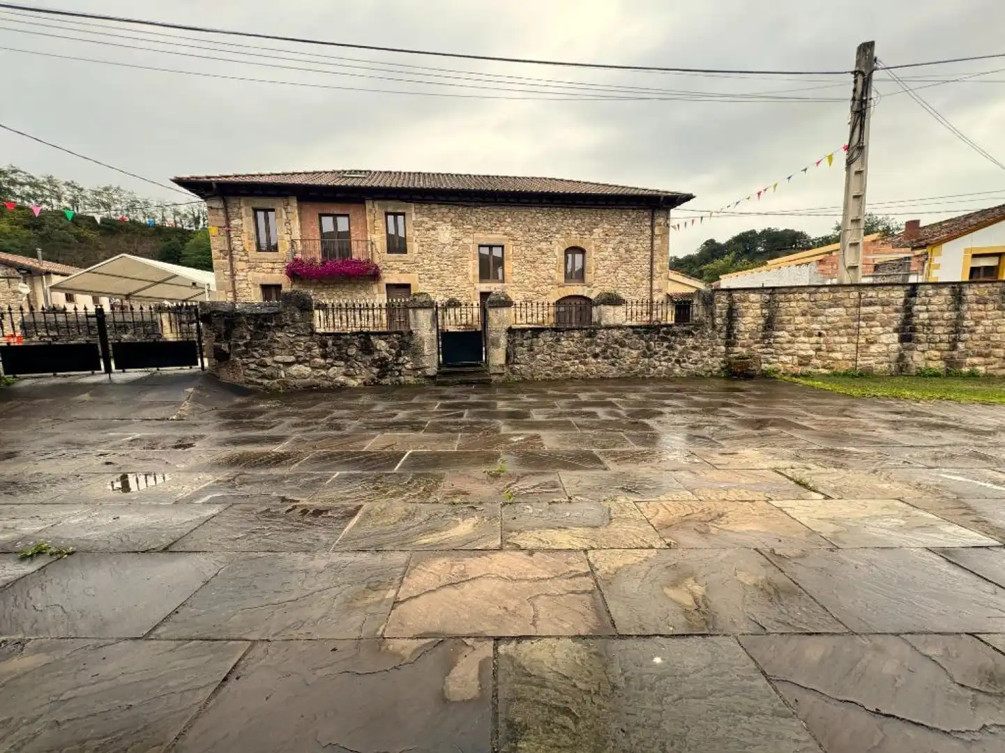 Vista exterior de Casa o chalet en venta en Molledo con Calefacción, Jardín privado y Terraza