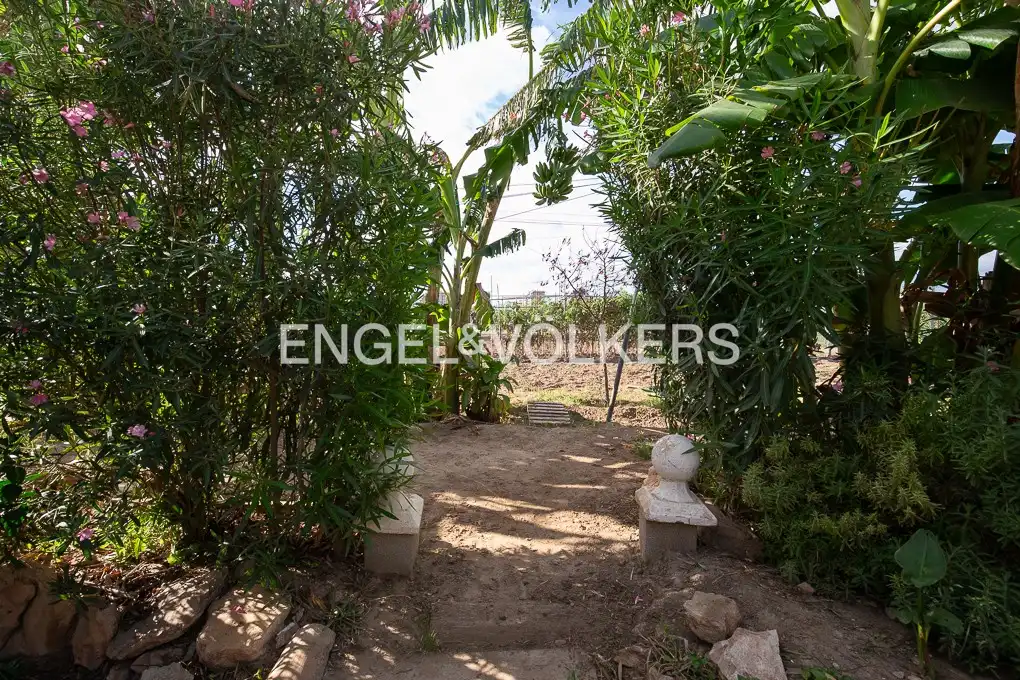 Country house zum Verkauf in Valencia mit Heizung und Privatgarten