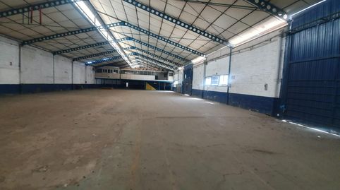 Photo 2 of Industrial buildings for rent in El Plantinar – Avda. La Paz - El Juncal, Sevilla Capital