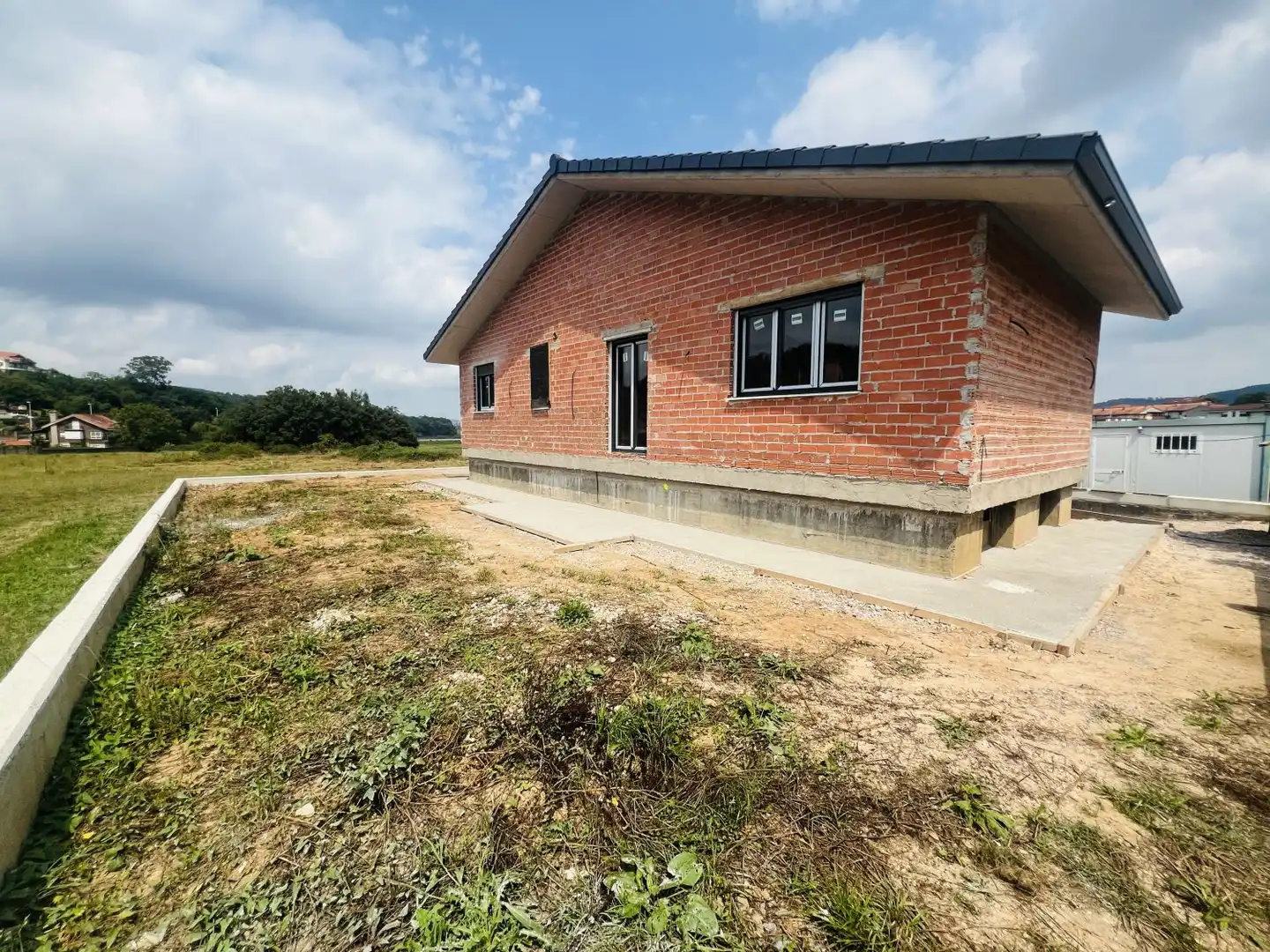 Außenansicht von Haus oder Chalet zum Verkauf in Voto mit Heizung und Abstellraum