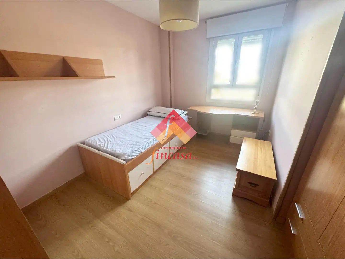 Bedroom of Flat for sale in Ronda  with Heating, Parquet flooring and Furnished