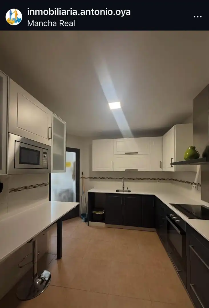 Küche von Wohnung zum Verkauf in Mancha Real mit Klimaanlage, Terrasse und Abstellraum