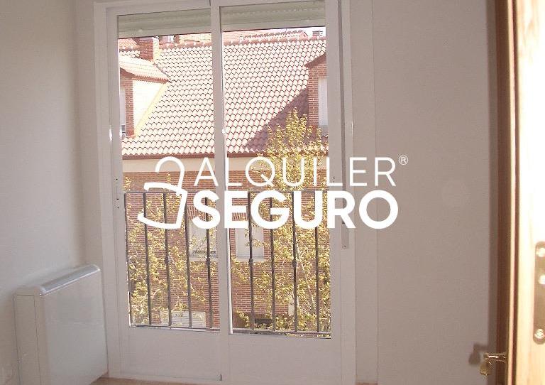 Foto 1 de Casa o xalet de lloguer a José Moya Montero, Valmojado, Toledo