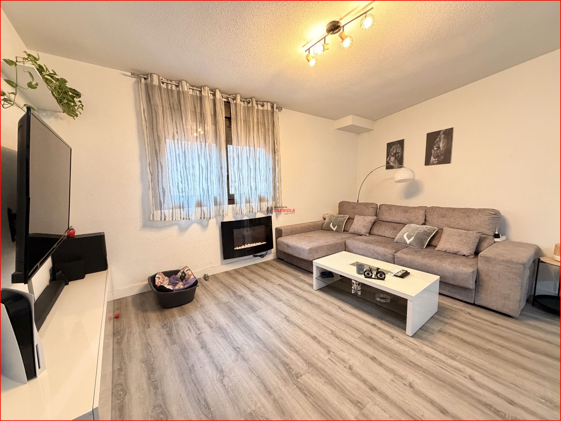 Sala de estar de Casa adosada en venta en La Torre de Esteban Hambrán con Terraza