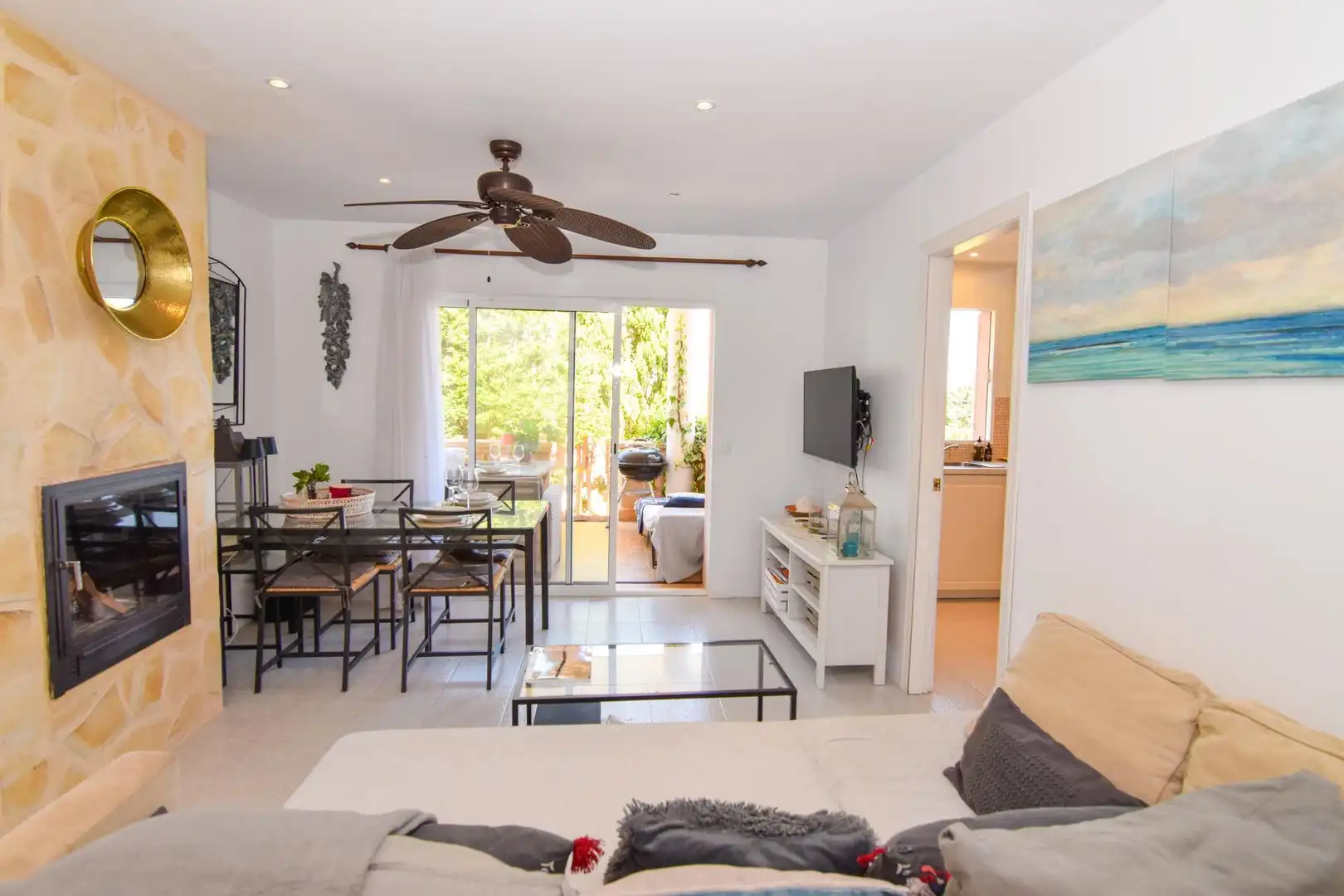 Wohnzimmer von Wohnungen zum Verkauf in Artà mit Klimaanlage, Heizung und Terrasse